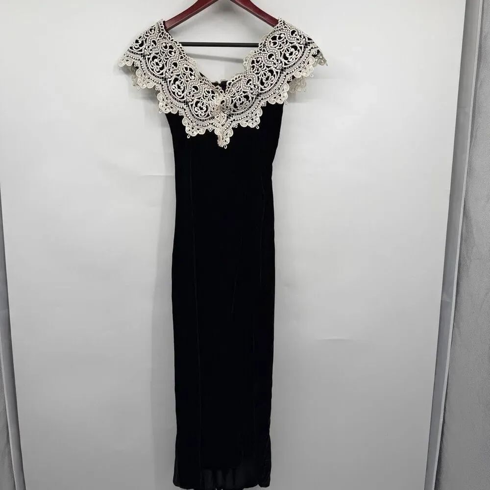 Jessica McClintock BlackโVelvet White Lace Off The Shoulder Long Dress Size 4